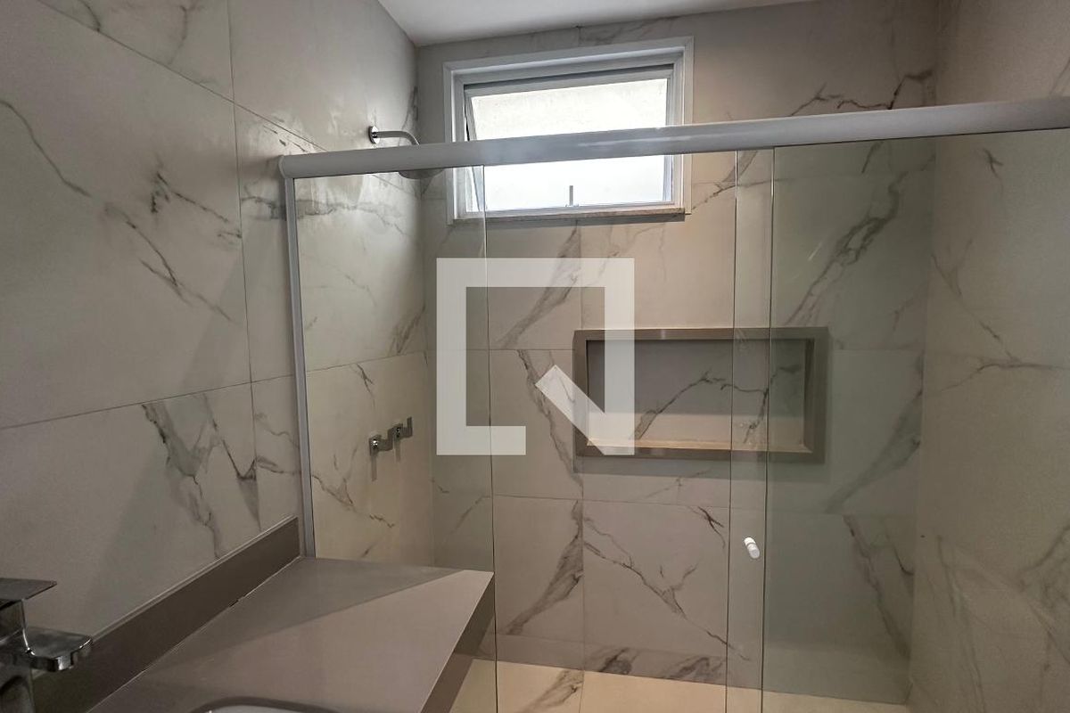 Casa, 4 quartos, 273 m² - Foto 38
