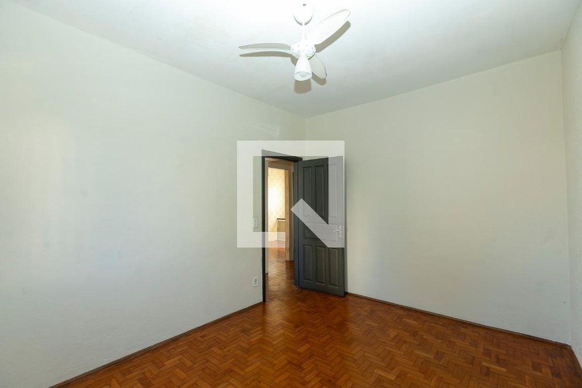 Casa à Venda - Jardim Flamboyant, 2 Quartos,  300 m2 em , Campinas - sp | SoloBR