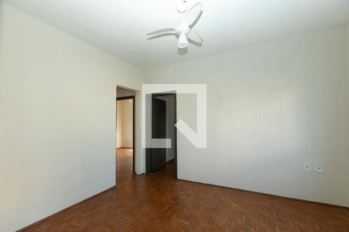 Casa à Venda - Jardim Flamboyant, 2 Quartos,  300 m2 em , Campinas - sp | SoloBR