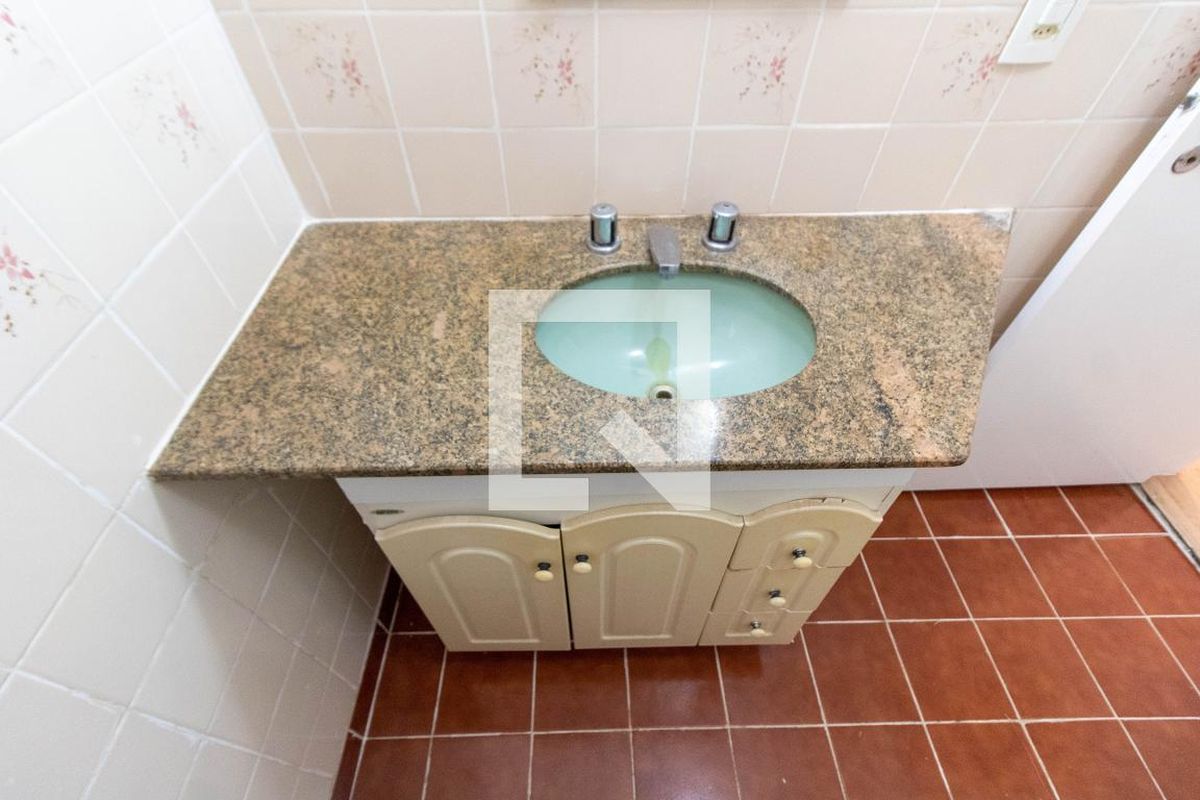 Apartamento à Venda - Bosque, 1 Quarto,  65 m2 em , Campinas - sp | SoloBR
