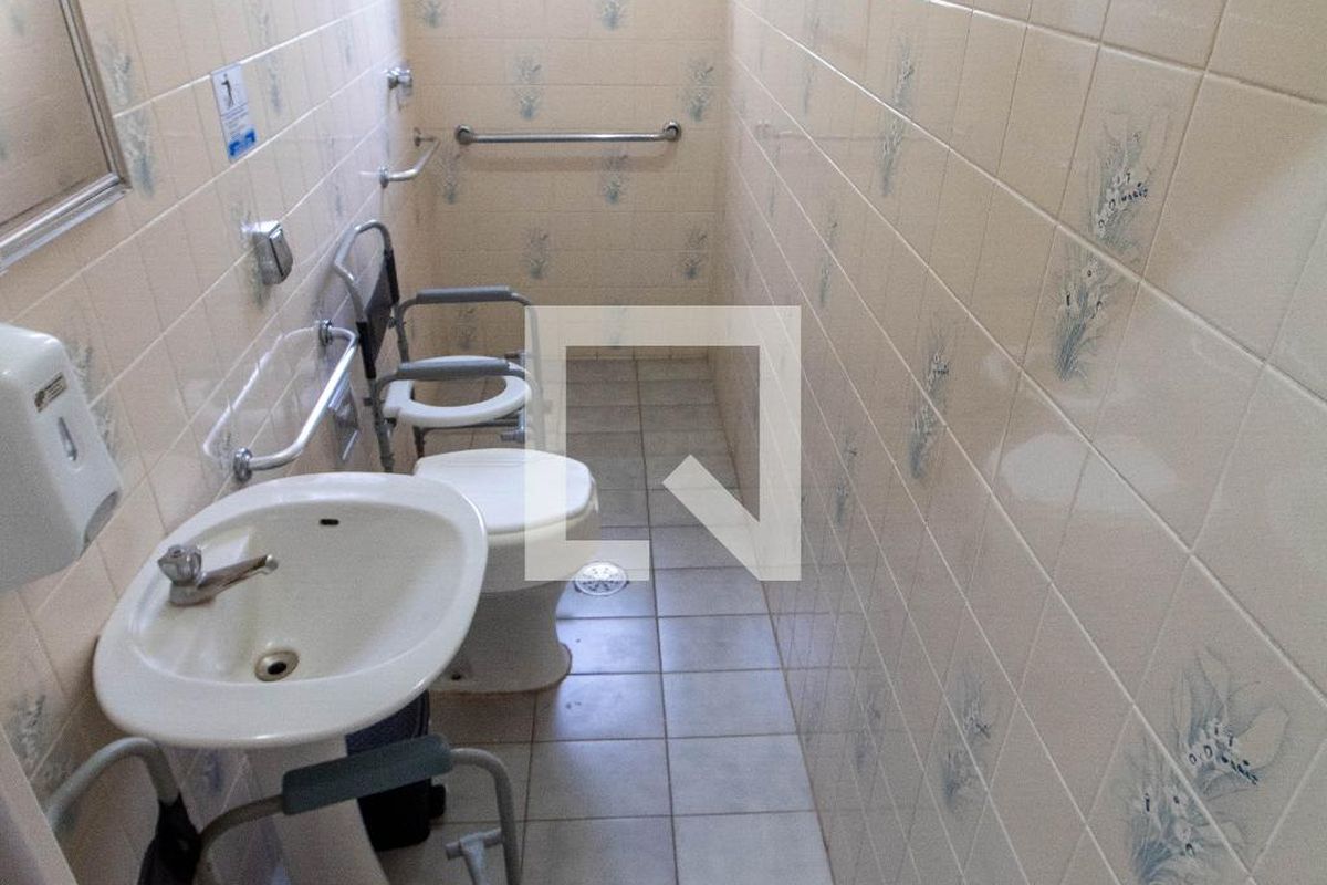 Casa à Venda - Guanabara, 4 Quartos,  350 m2 em , Campinas - sp | SoloBR