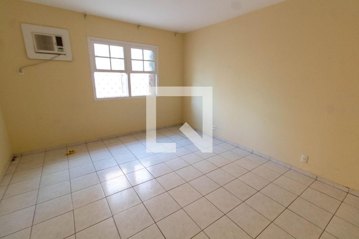 Casa à Venda - Guanabara, 4 Quartos,  350 m2 em , Campinas - sp | SoloBR