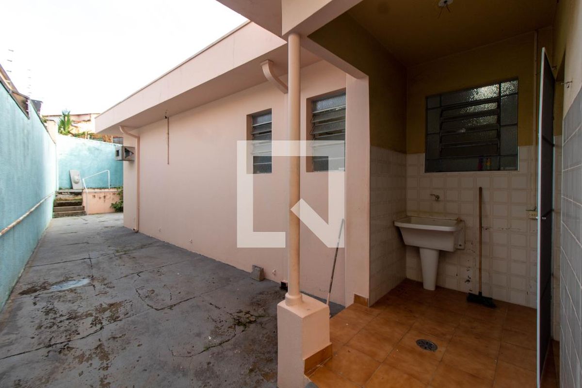 Casa à Venda - Guanabara, 4 Quartos,  350 m2 em , Campinas - sp | SoloBR