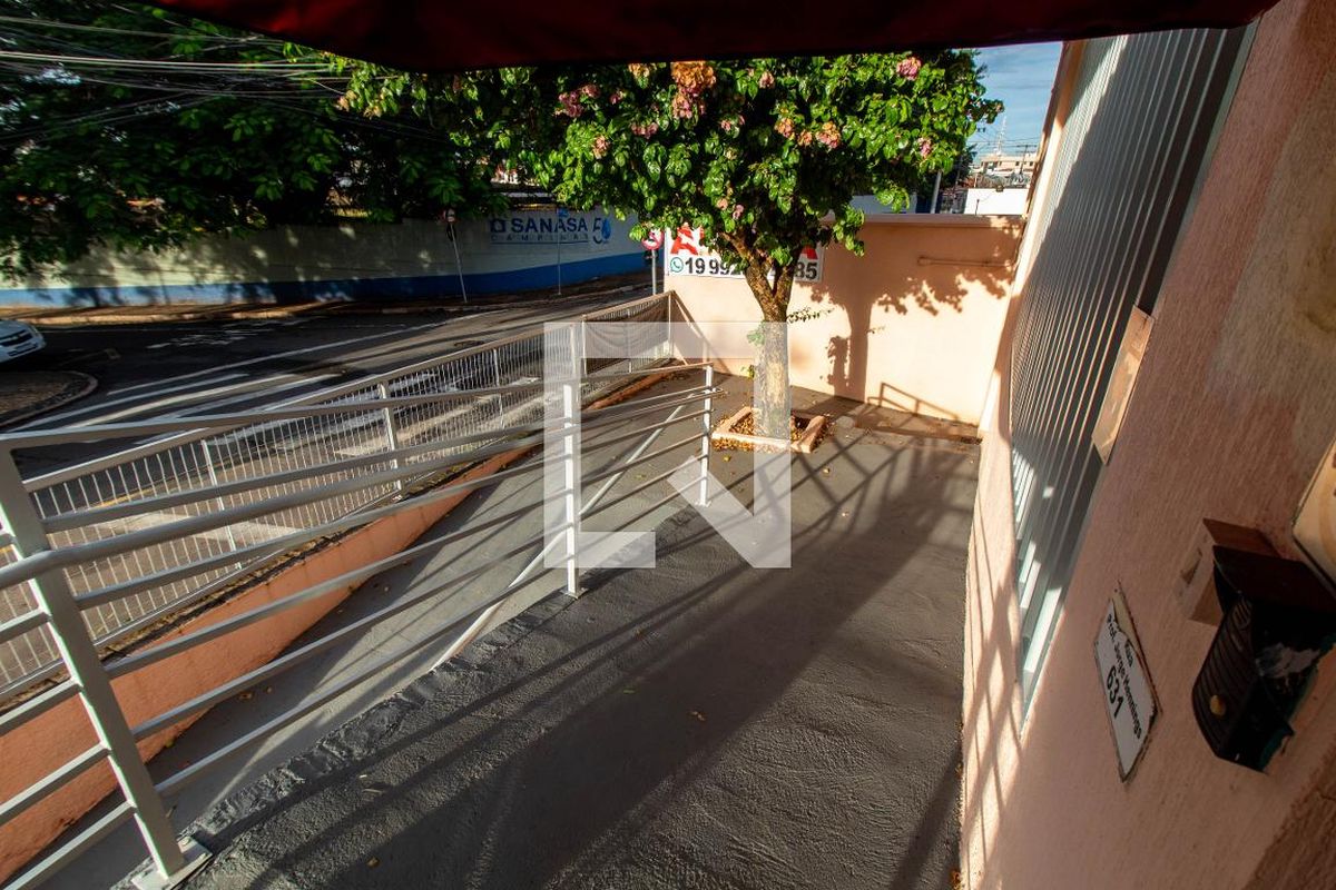 Casa à Venda - Guanabara, 4 Quartos,  350 m2 em , Campinas - sp | SoloBR