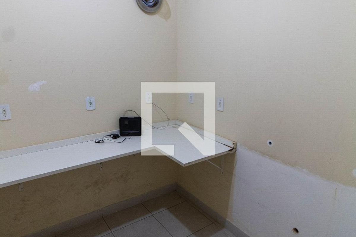 Casa à Venda - Guanabara, 4 Quartos,  350 m2 em , Campinas - sp | SoloBR