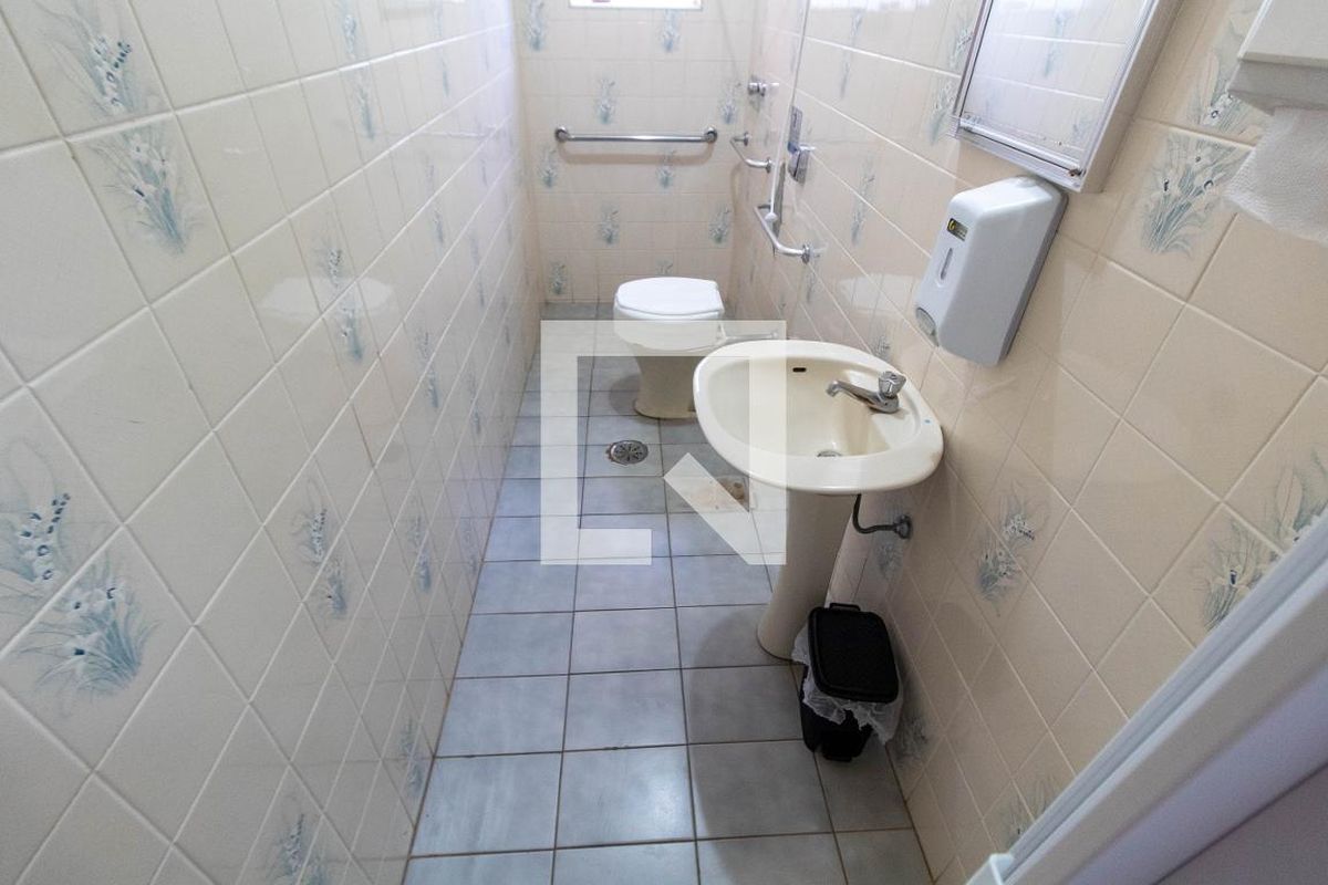 Casa à Venda - Guanabara, 4 Quartos,  350 m2 em , Campinas - sp | SoloBR