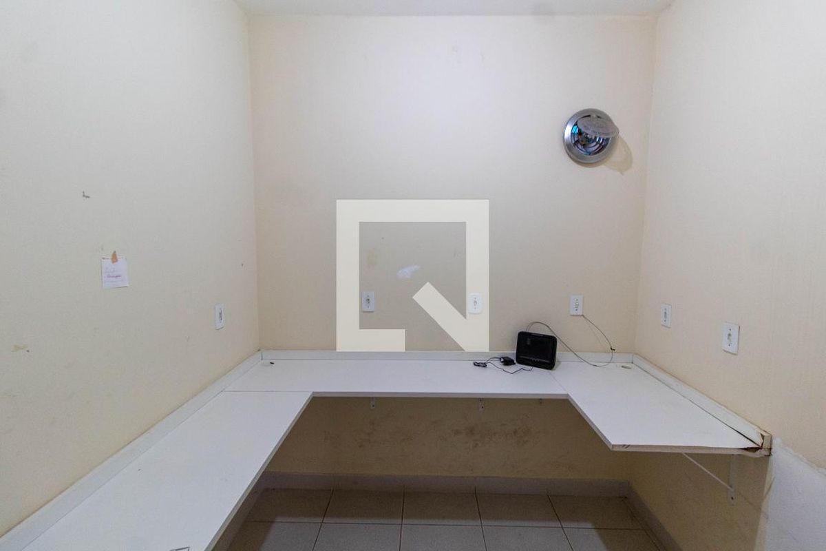 Casa à Venda - Guanabara, 4 Quartos,  350 m2 em , Campinas - sp | SoloBR