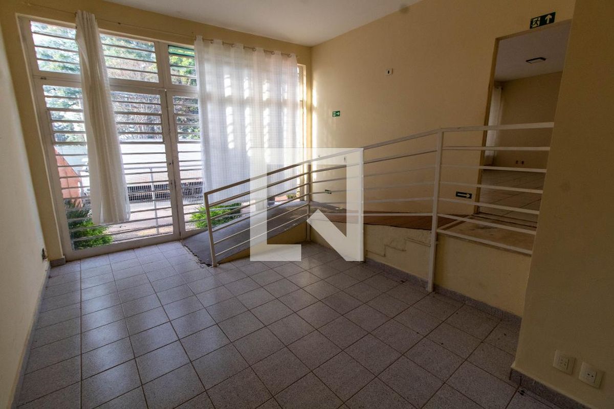 Casa à Venda - Guanabara, 4 Quartos,  350 m2 em , Campinas - sp | SoloBR