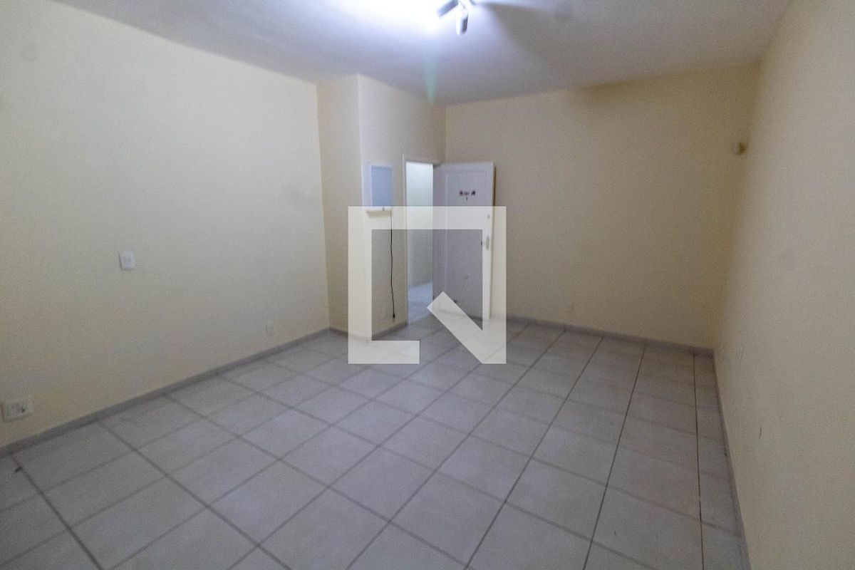 Casa à Venda - Guanabara, 4 Quartos,  350 m2 em , Campinas - sp | SoloBR