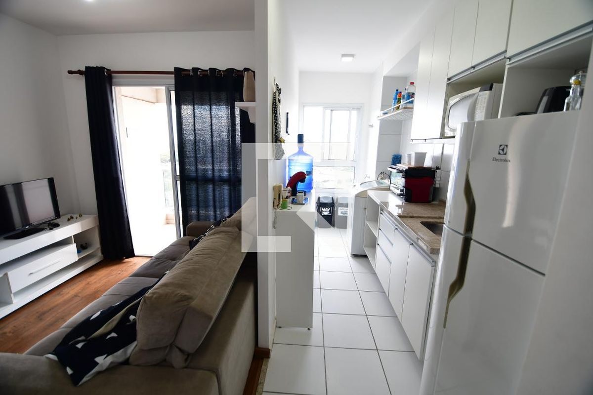 Apartamento à Venda - Bosque, 1 Quarto,  42 m2 em , Campinas - sp | SoloBR