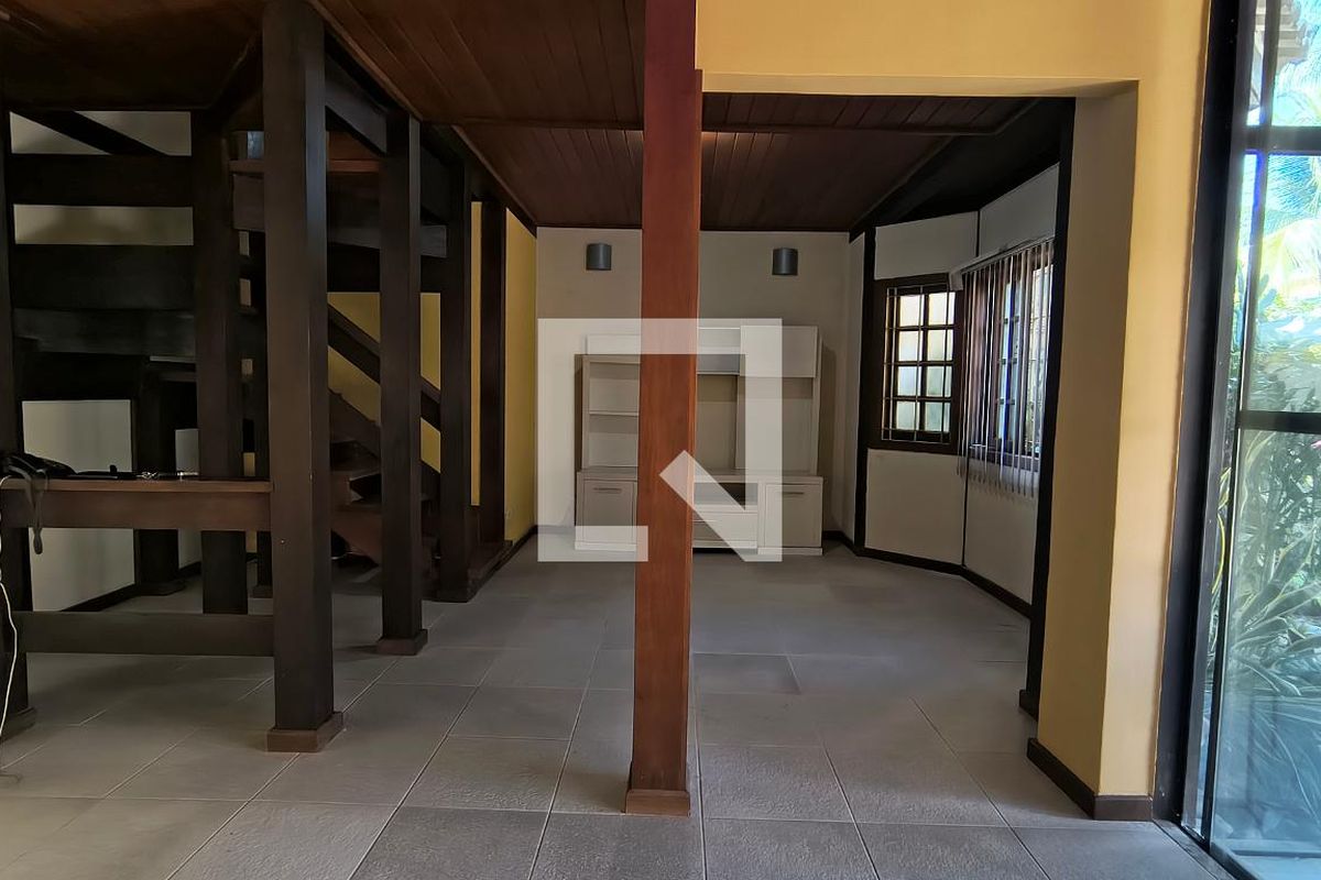 Casa, 5 quartos, 160 m² - Foto 2