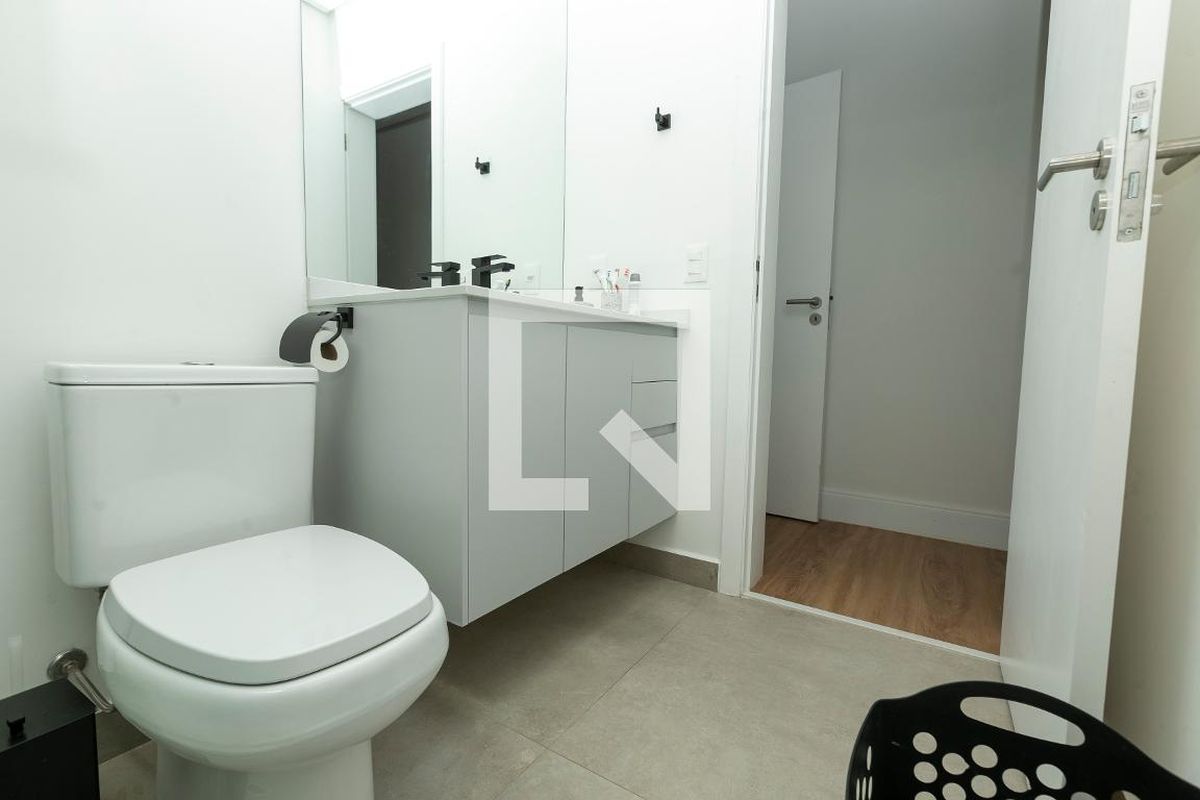 Casa à Venda - Lot. Alphaville Campinas, 4 Quartos,  421 m2 em , Campinas - sp | SoloBR