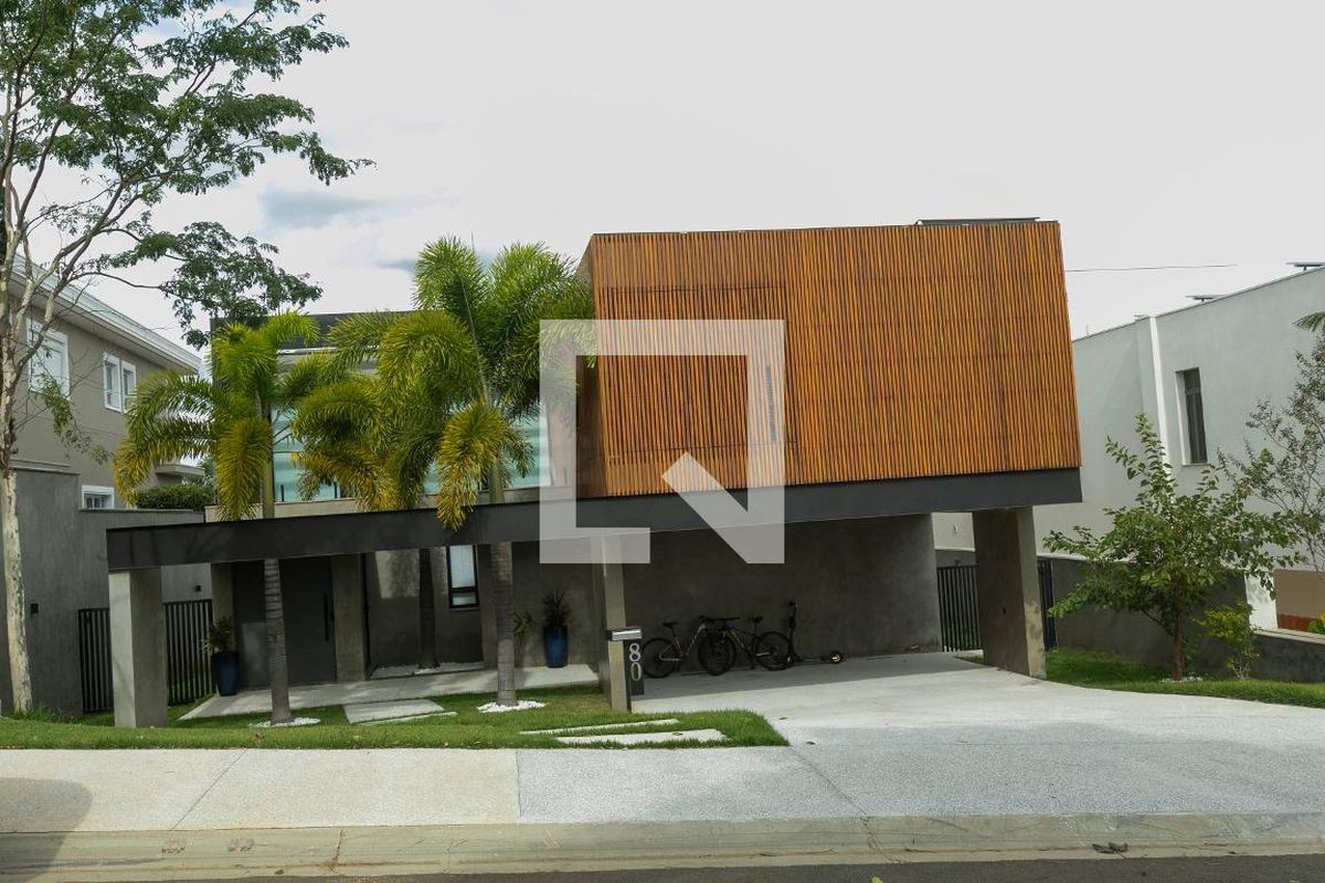 Casa à Venda - Lot. Alphaville Campinas, 4 Quartos,  421 m2 em , Campinas - sp | SoloBR