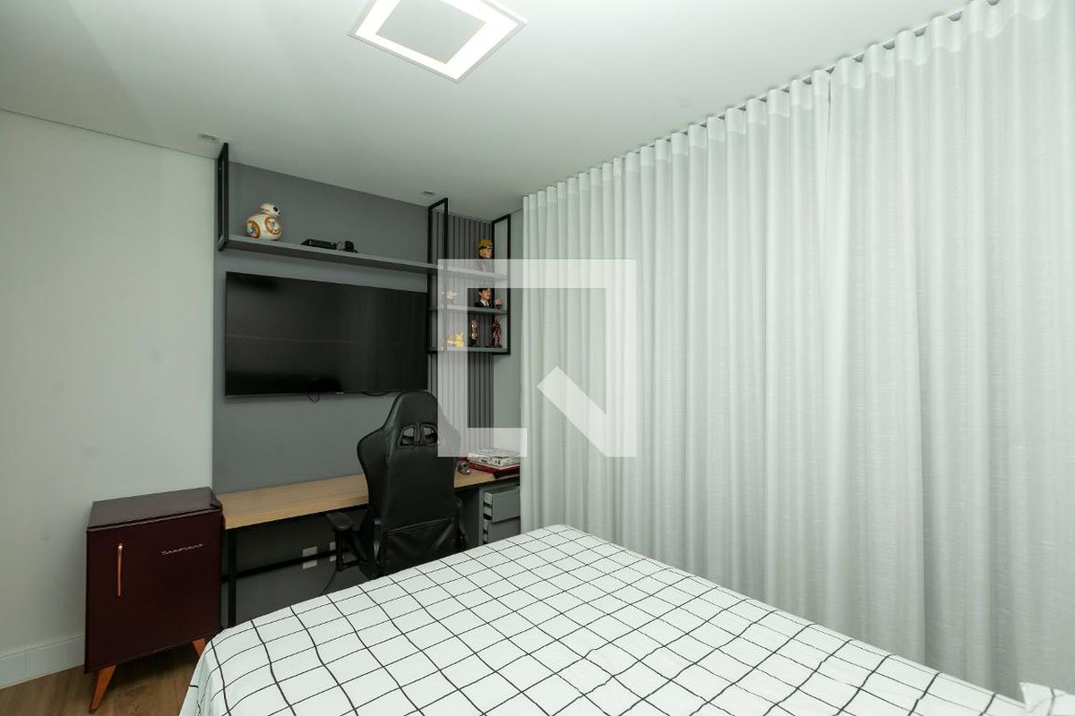 Casa à Venda - Lot. Alphaville Campinas, 4 Quartos,  421 m2 em , Campinas - sp | SoloBR