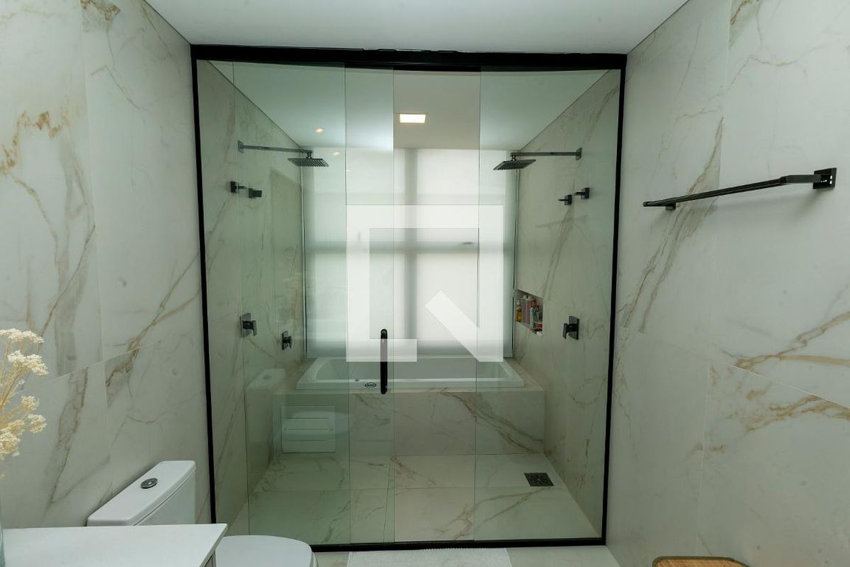 Casa à Venda - Lot. Alphaville Campinas, 4 Quartos,  421 m2 em , Campinas - sp | SoloBR