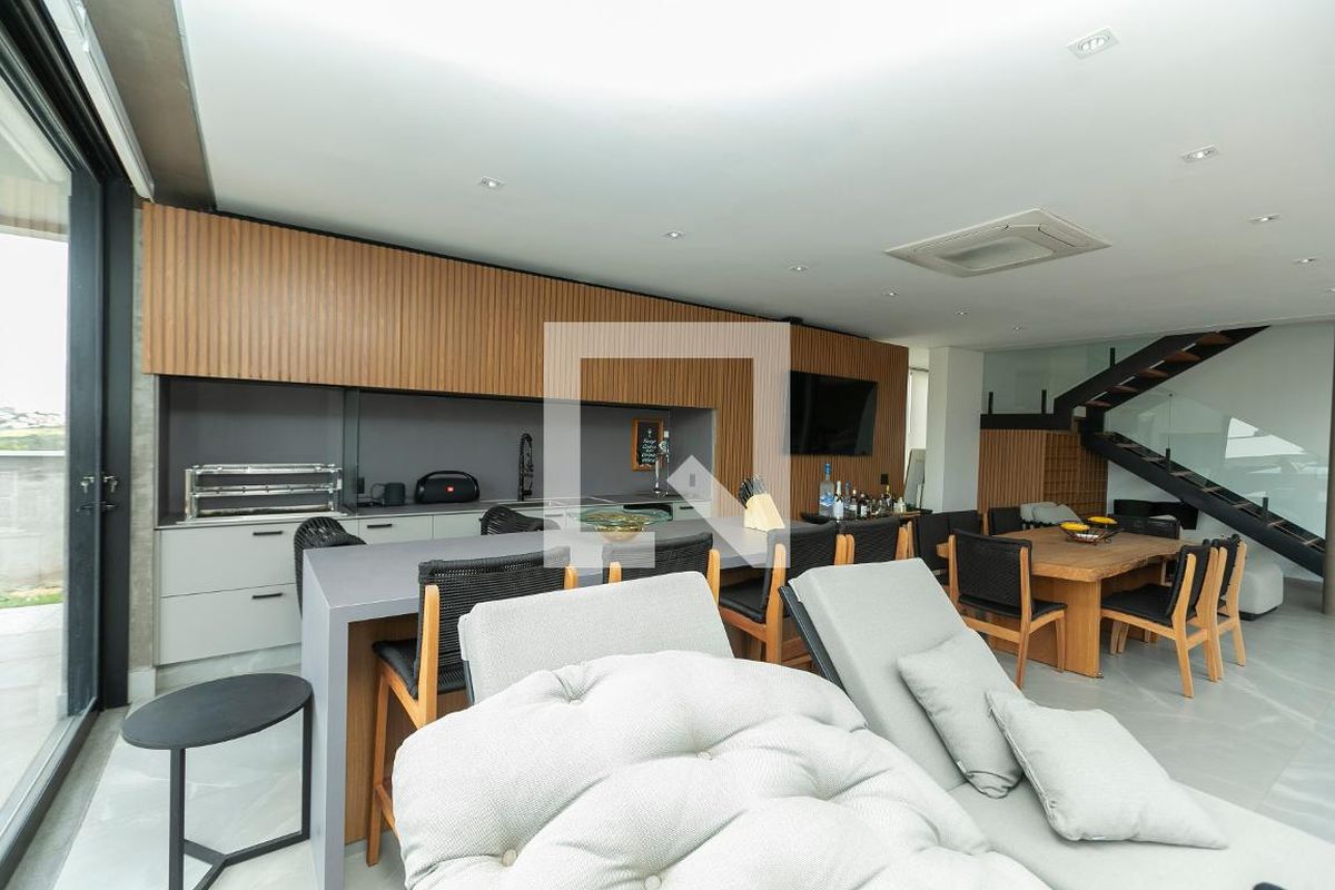 Casa à Venda - Lot. Alphaville Campinas, 4 Quartos,  421 m2 em , Campinas - sp | SoloBR