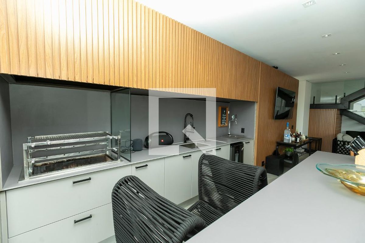 Casa à Venda - Lot. Alphaville Campinas, 4 Quartos,  421 m2 em , Campinas - sp | SoloBR