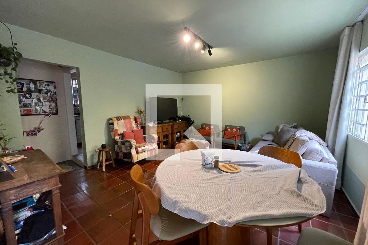 Casa, 5 quartos, 216 m² - Foto 1