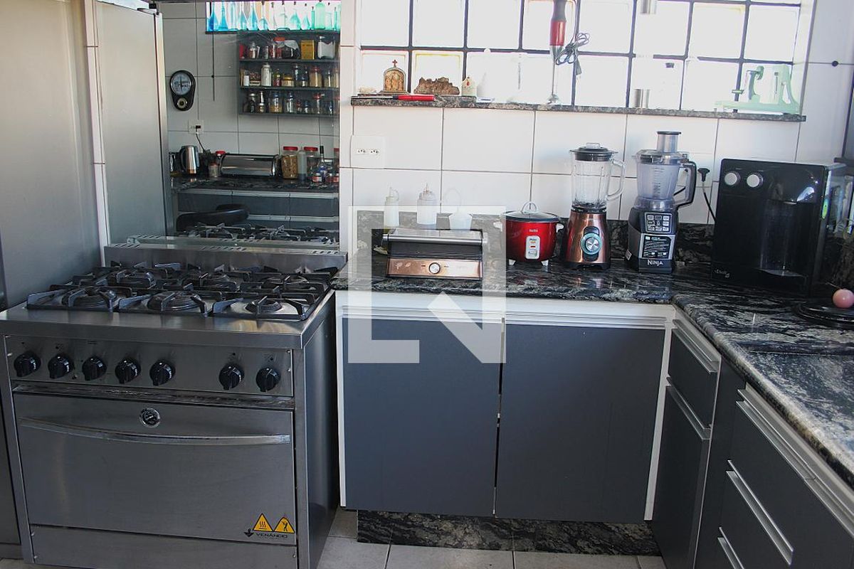 Casa, 3 quartos, 342 m² - Foto 11