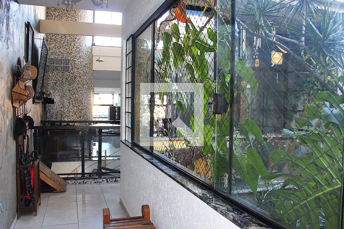 Casa, 3 quartos, 342 m² - Foto 2
