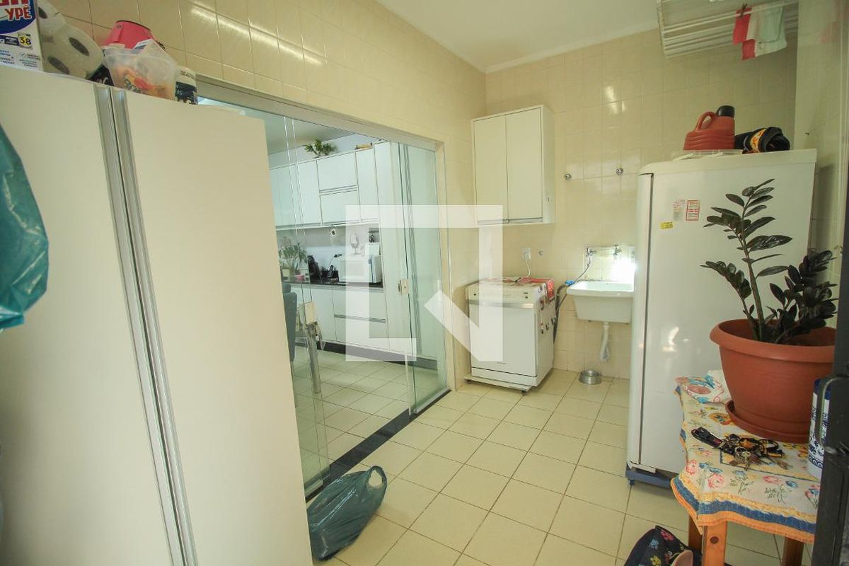 Casa, 4 quartos, 198 m² - Foto 28