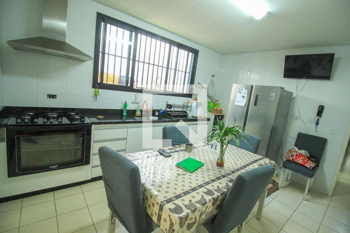 Casa, 4 quartos, 198 m² - Foto 22