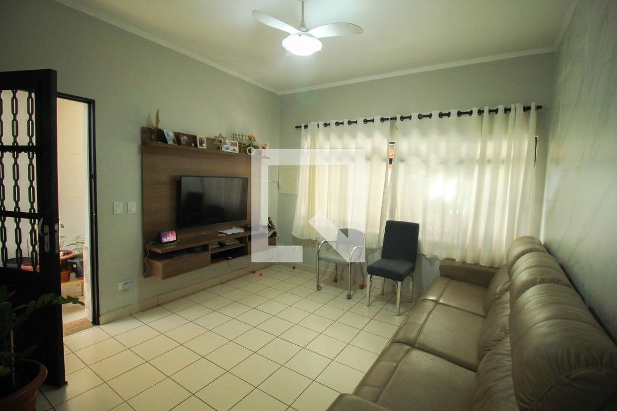 Casa, 4 quartos, 198 m² - Foto 1
