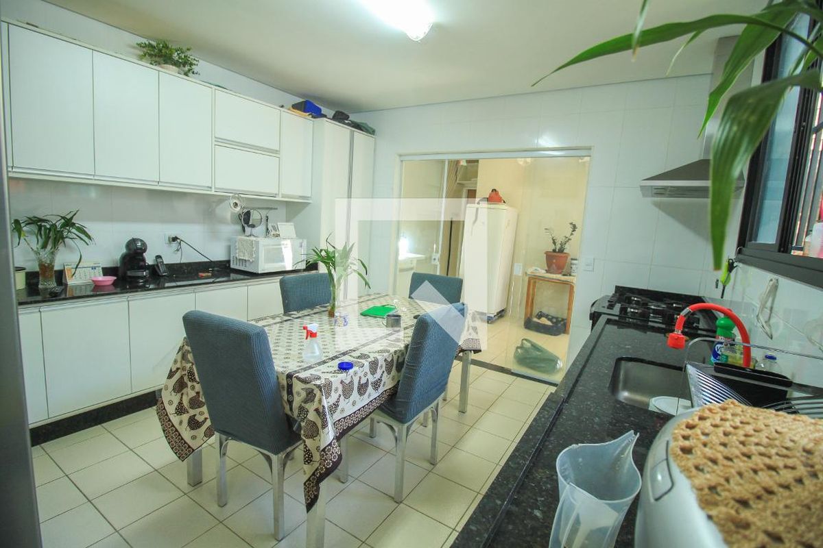 Casa, 4 quartos, 198 m² - Foto 24