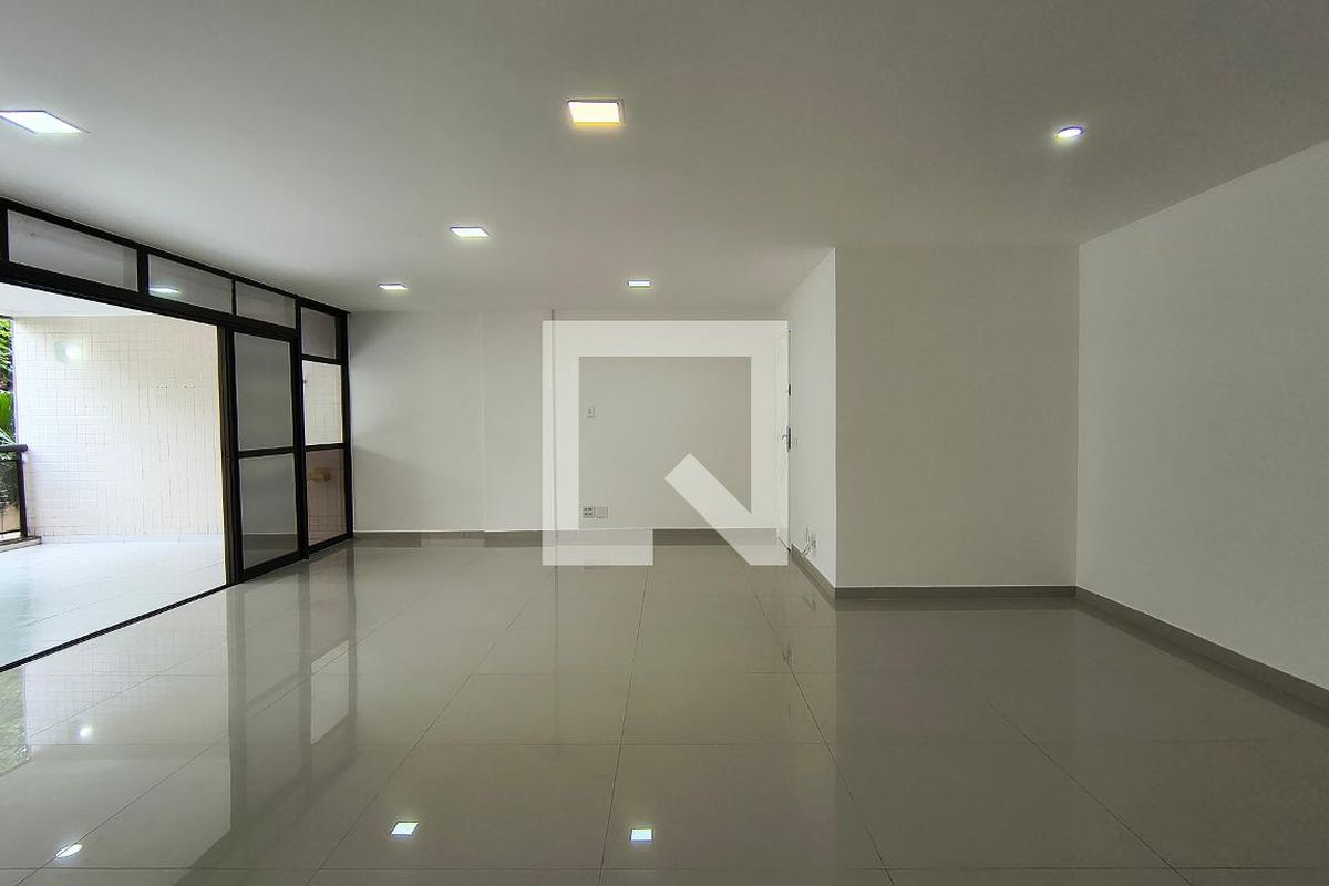 Apartamento, 3 quartos, 181 m² - Foto 2