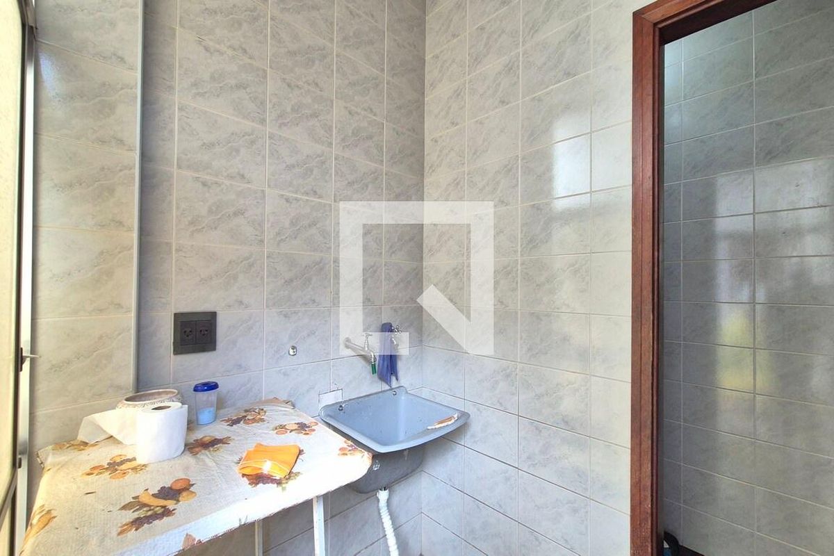Casa à Venda - Parque Prado, 5 Quartos,  280 m2 em , Campinas - sp | SoloBR