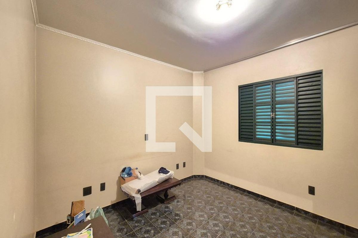 Casa à Venda - Parque Prado, 5 Quartos,  280 m2 em , Campinas - sp | SoloBR