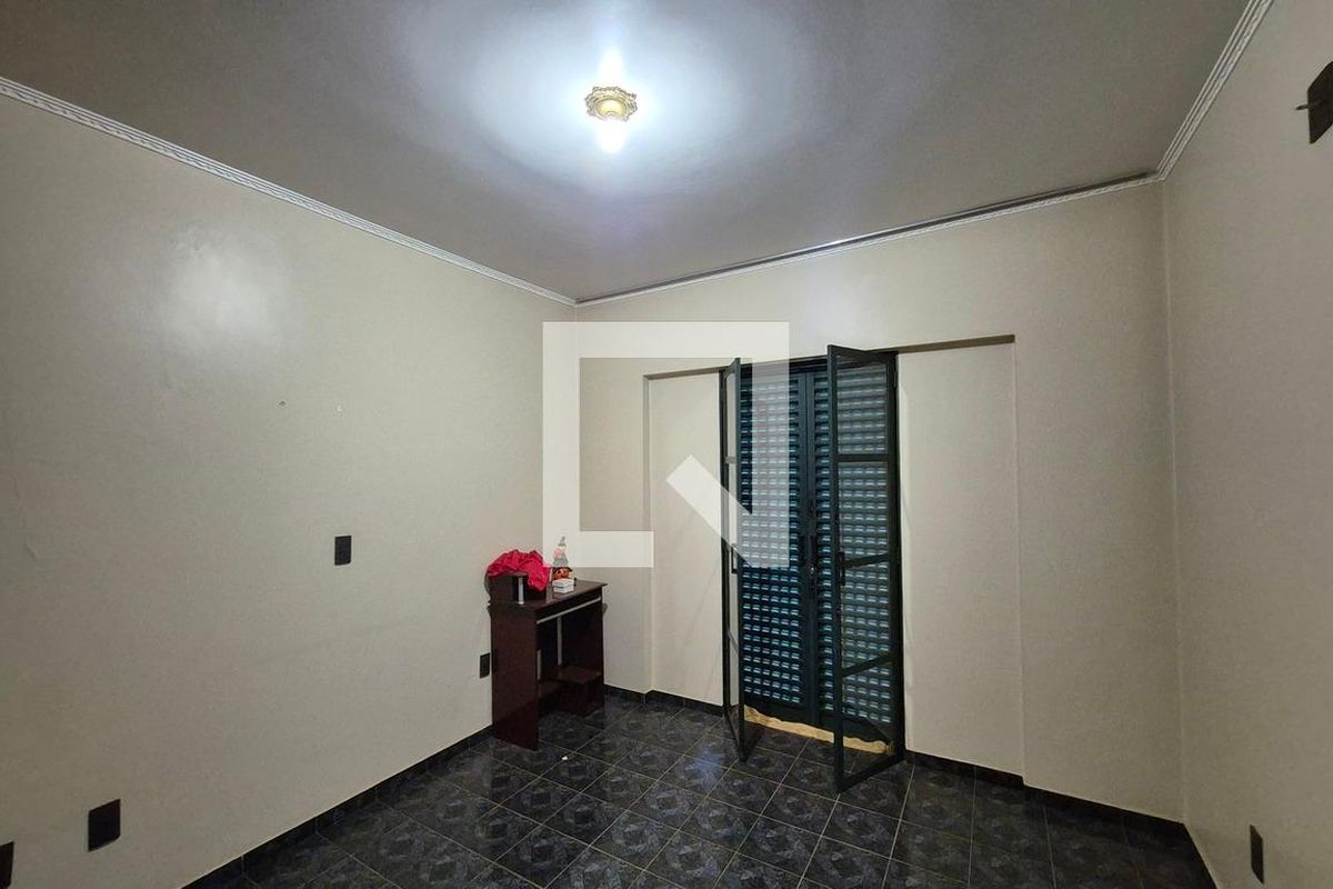 Casa à Venda - Parque Prado, 5 Quartos,  280 m2 em , Campinas - sp | SoloBR