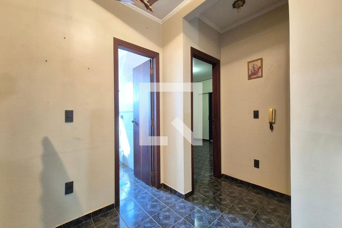 Casa à Venda - Parque Prado, 5 Quartos,  280 m2 em , Campinas - sp | SoloBR