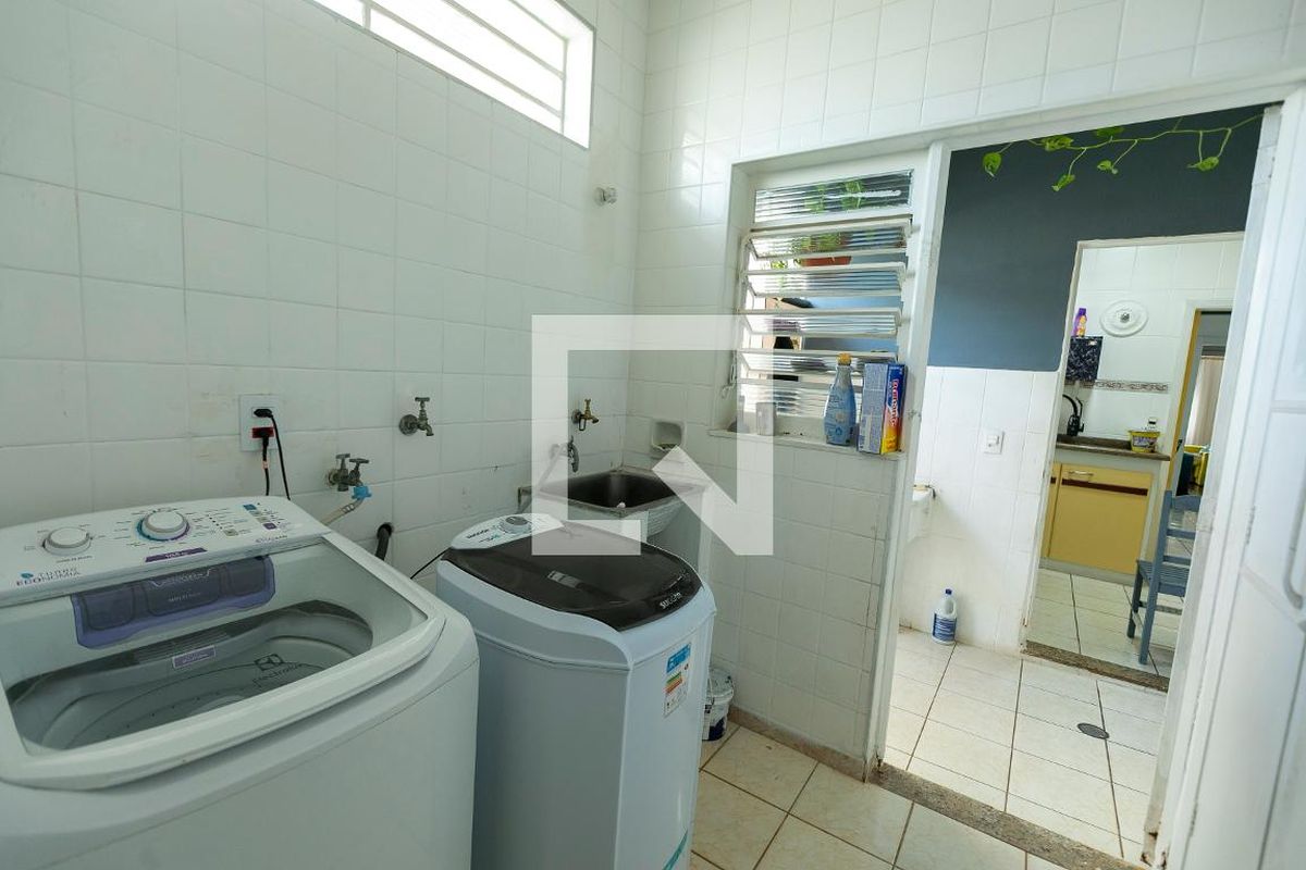 Casa à Venda - Jardim Chapadão, 4 Quartos,  318 m2 em , Campinas - sp | SoloBR