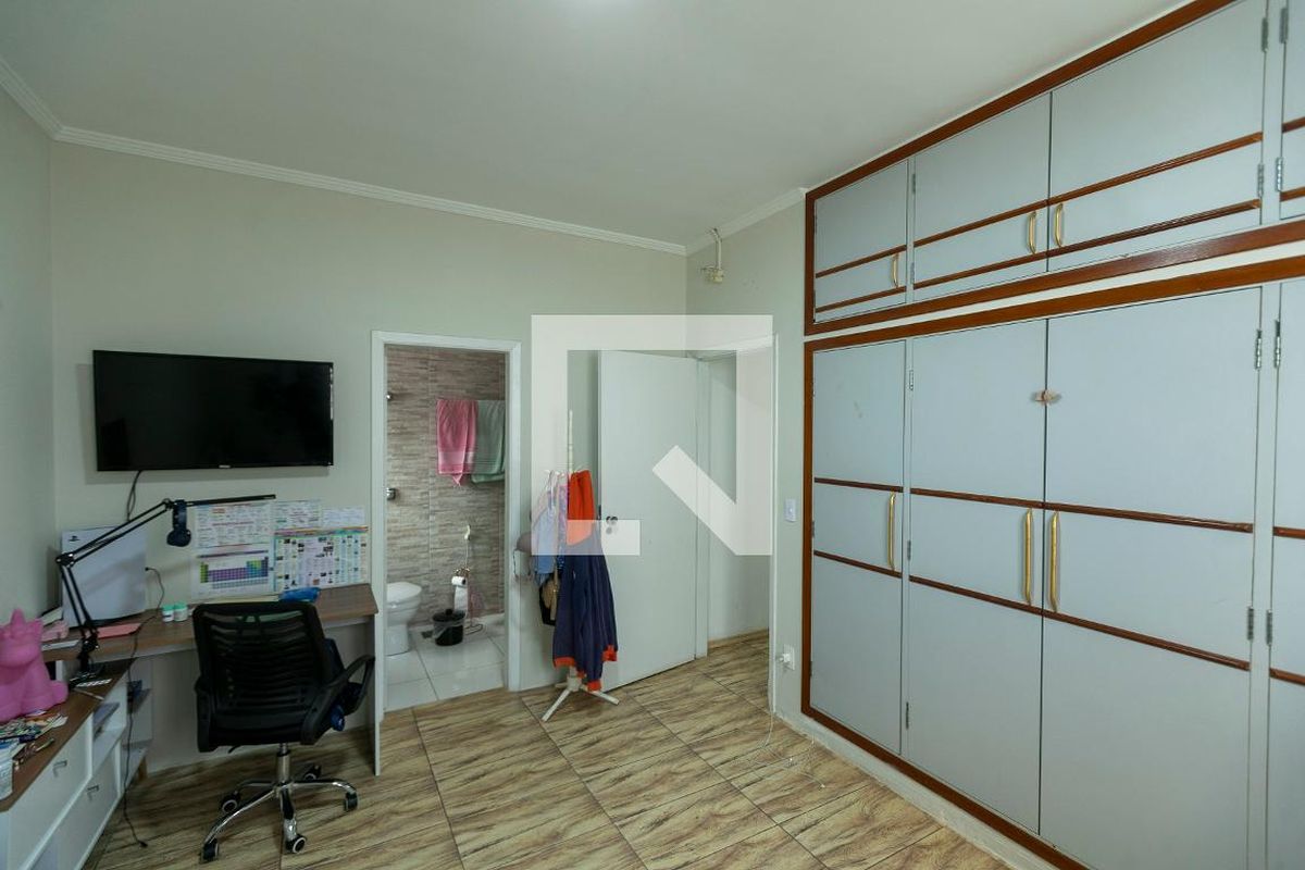 Casa à Venda - Jardim Chapadão, 4 Quartos,  318 m2 em , Campinas - sp | SoloBR