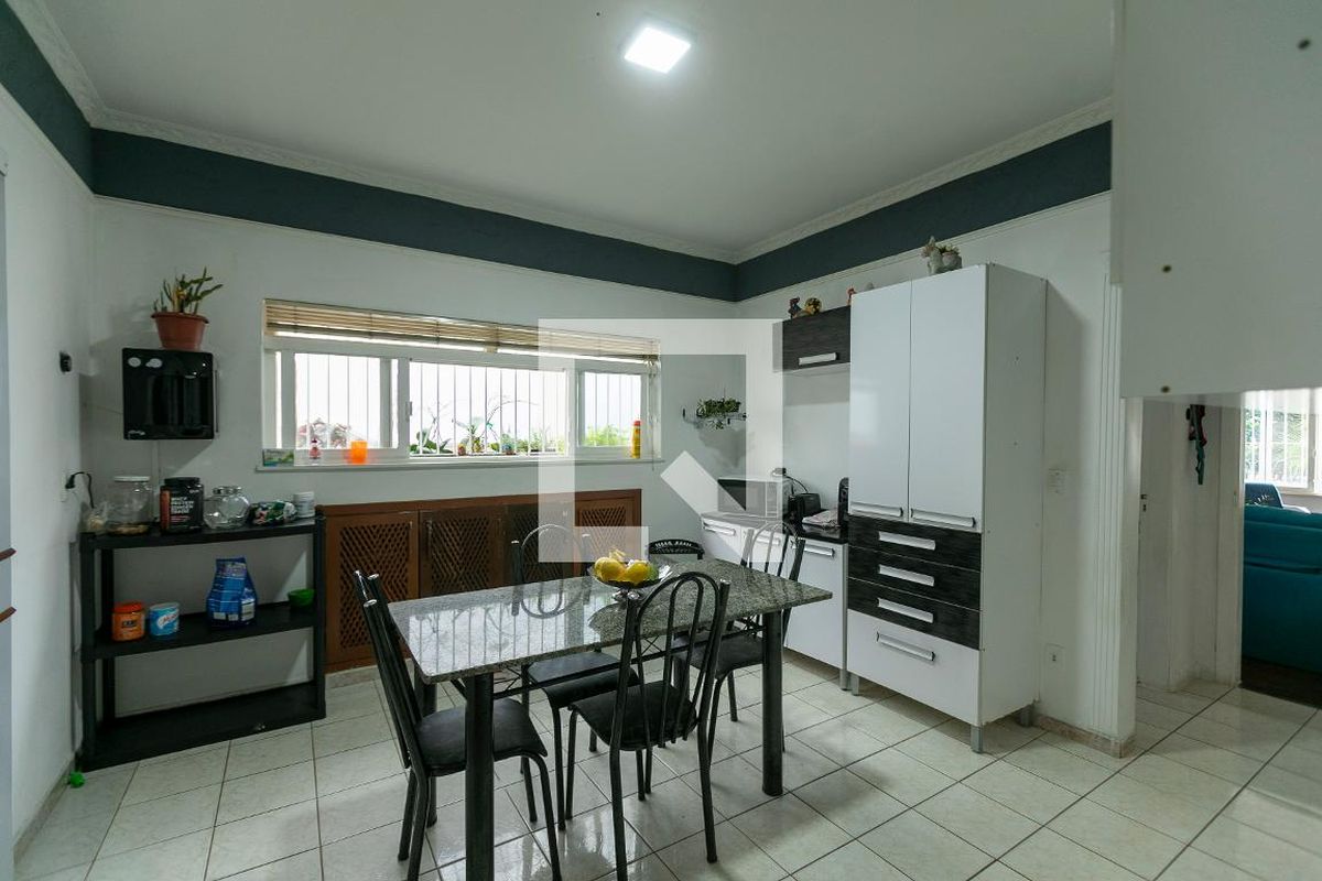Casa à Venda - Jardim Chapadão, 4 Quartos,  318 m2 em , Campinas - sp | SoloBR