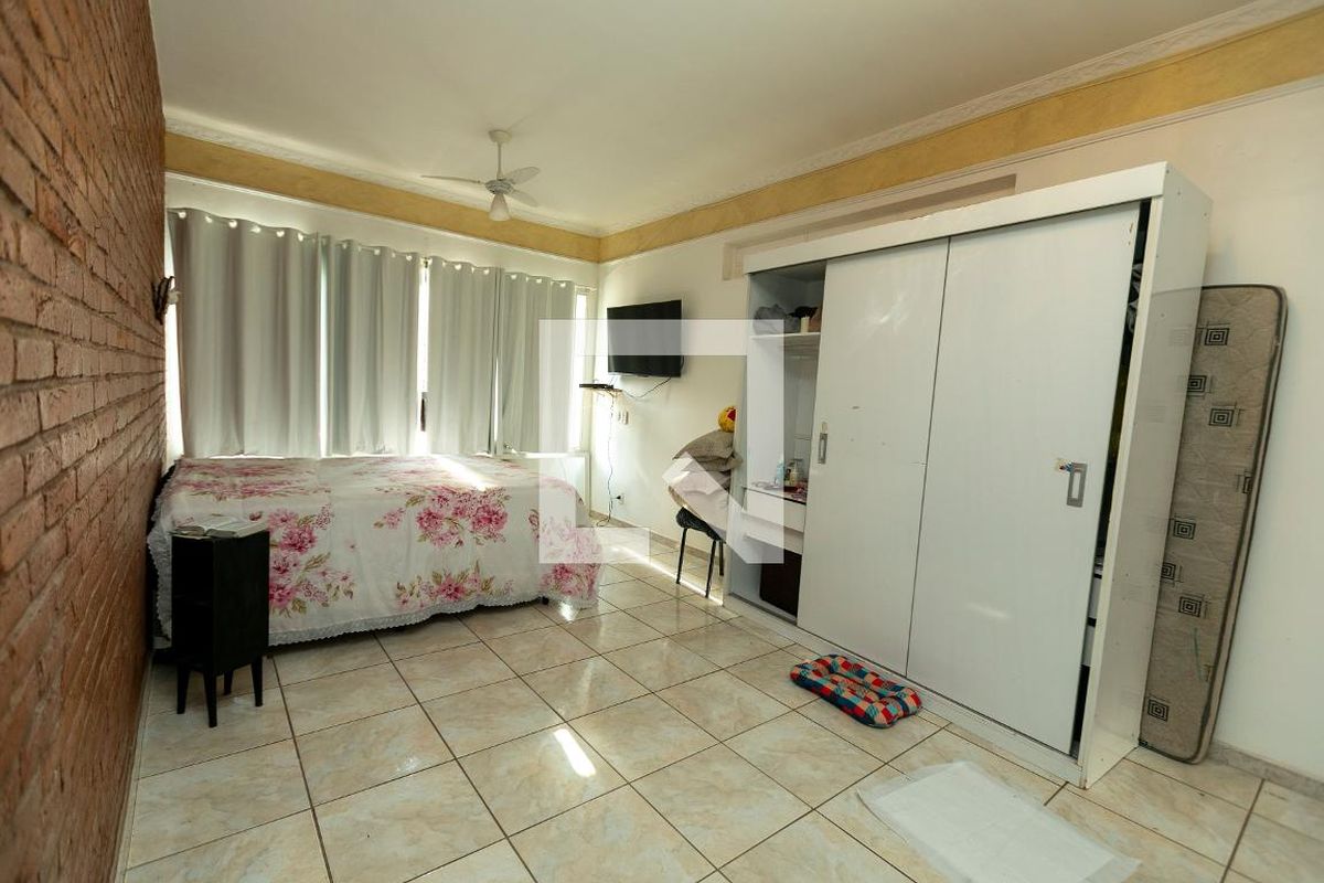 Casa à Venda - Jardim Chapadão, 4 Quartos,  318 m2 em , Campinas - sp | SoloBR