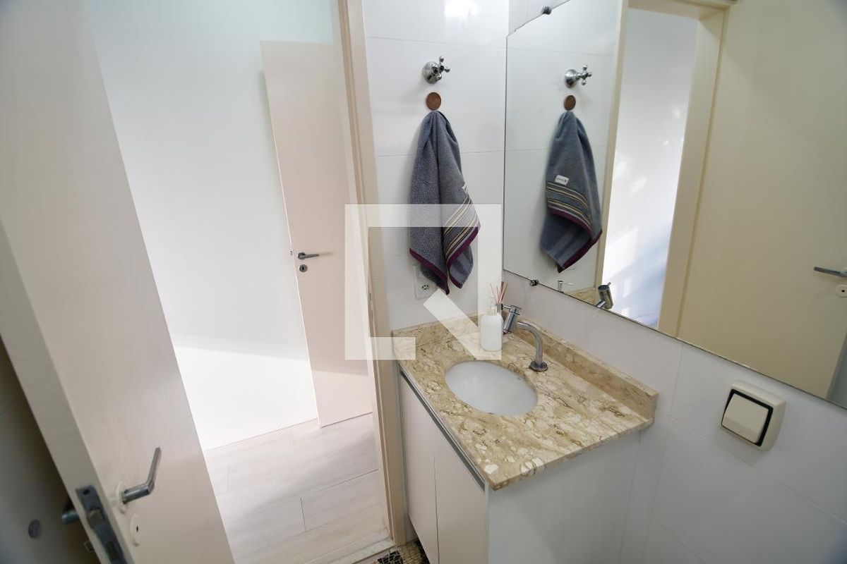 Apartamento à Venda - Cambuí, 1 Quarto,  50 m2 em , Campinas - sp | SoloBR