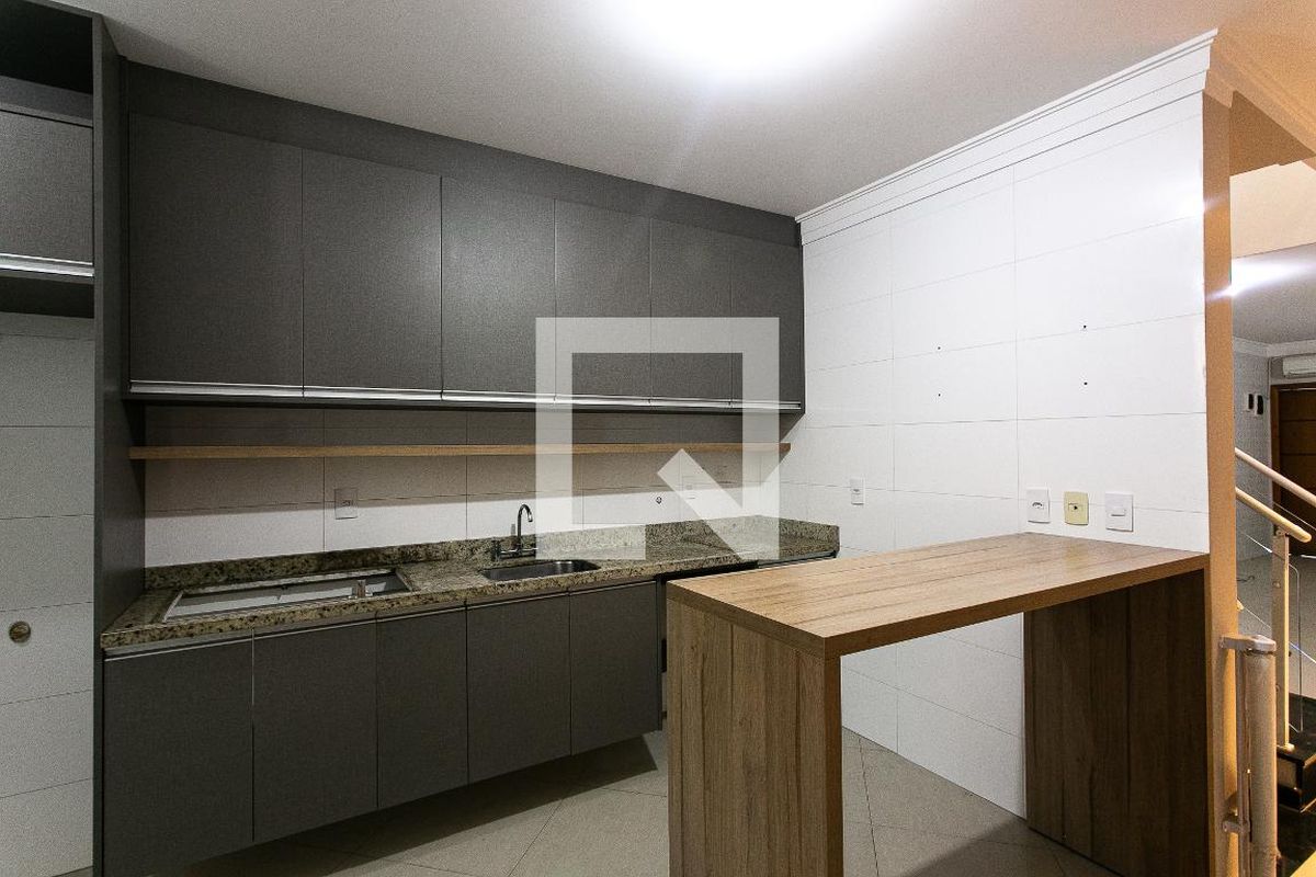 Casa, 3 quartos, 240 m² - Foto 41
