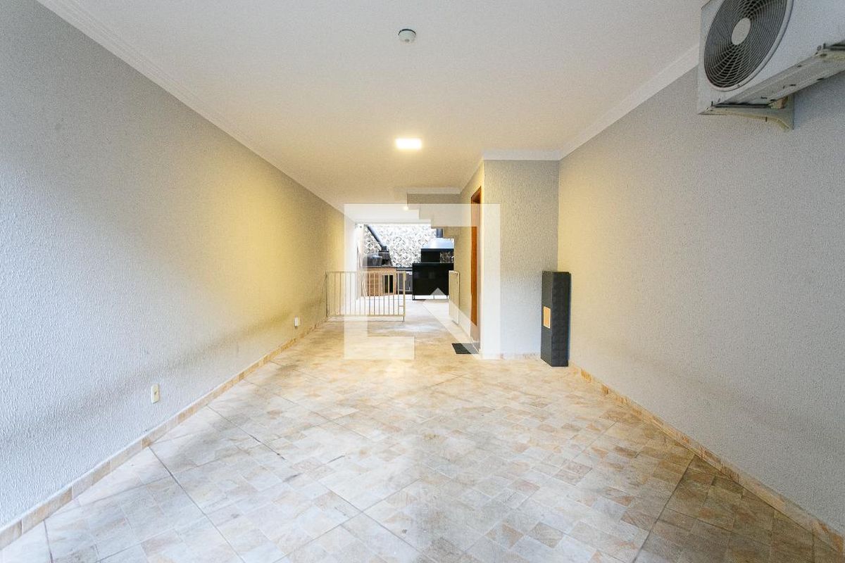 Casa, 3 quartos, 240 m² - Foto 52