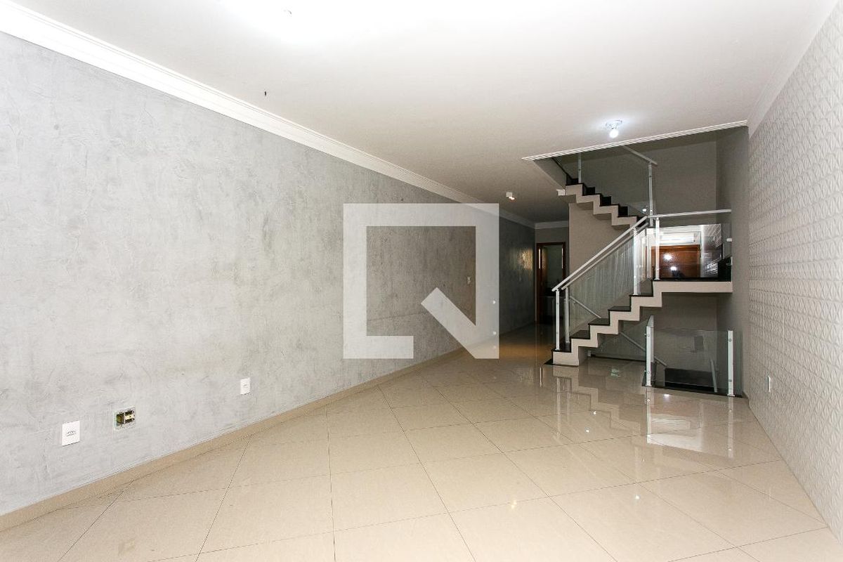 Casa, 3 quartos, 240 m² - Foto 1