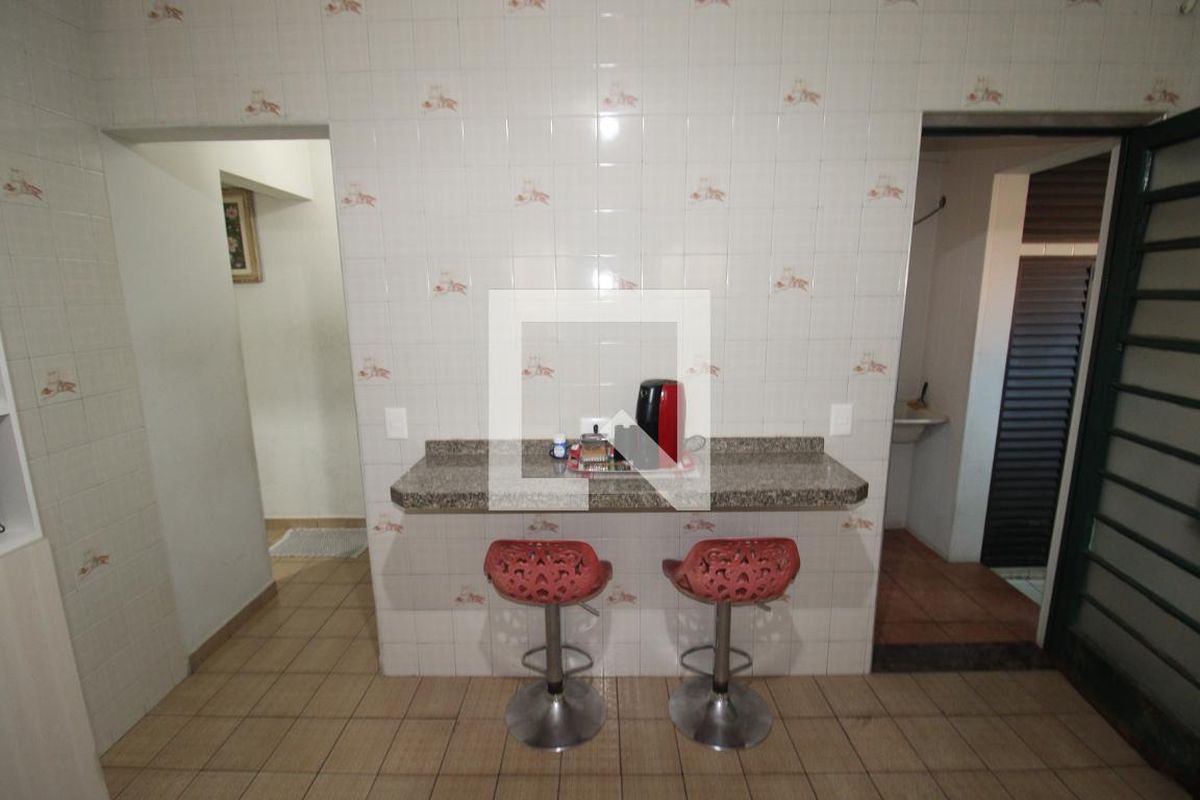 Casa, 2 quartos, 200 m² - Foto 28