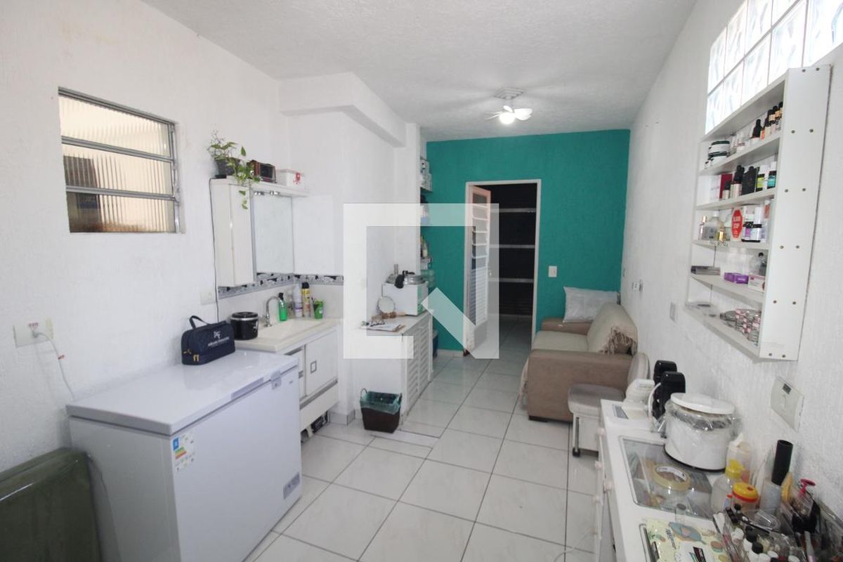 Casa, 2 quartos, 200 m² - Foto 8