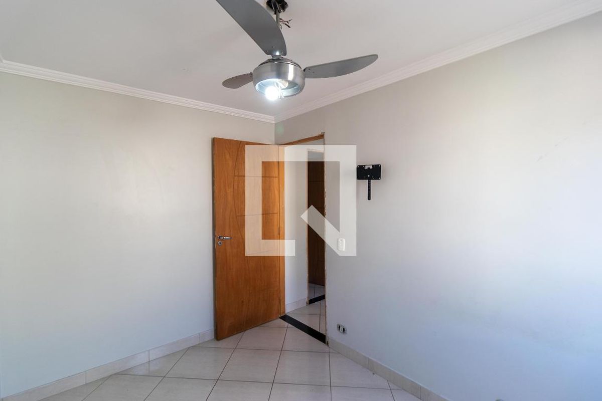Apartamento à Venda - Jardim do Lago, 3 Quartos,  59 m2 em , Campinas - sp | SoloBR