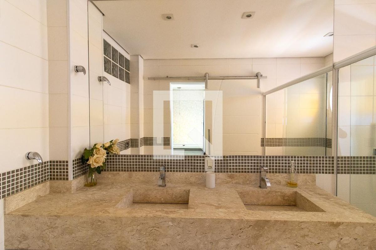 Apartamento à Venda - Cambuí, 2 Quartos,  105 m2 em , Campinas - sp | SoloBR
