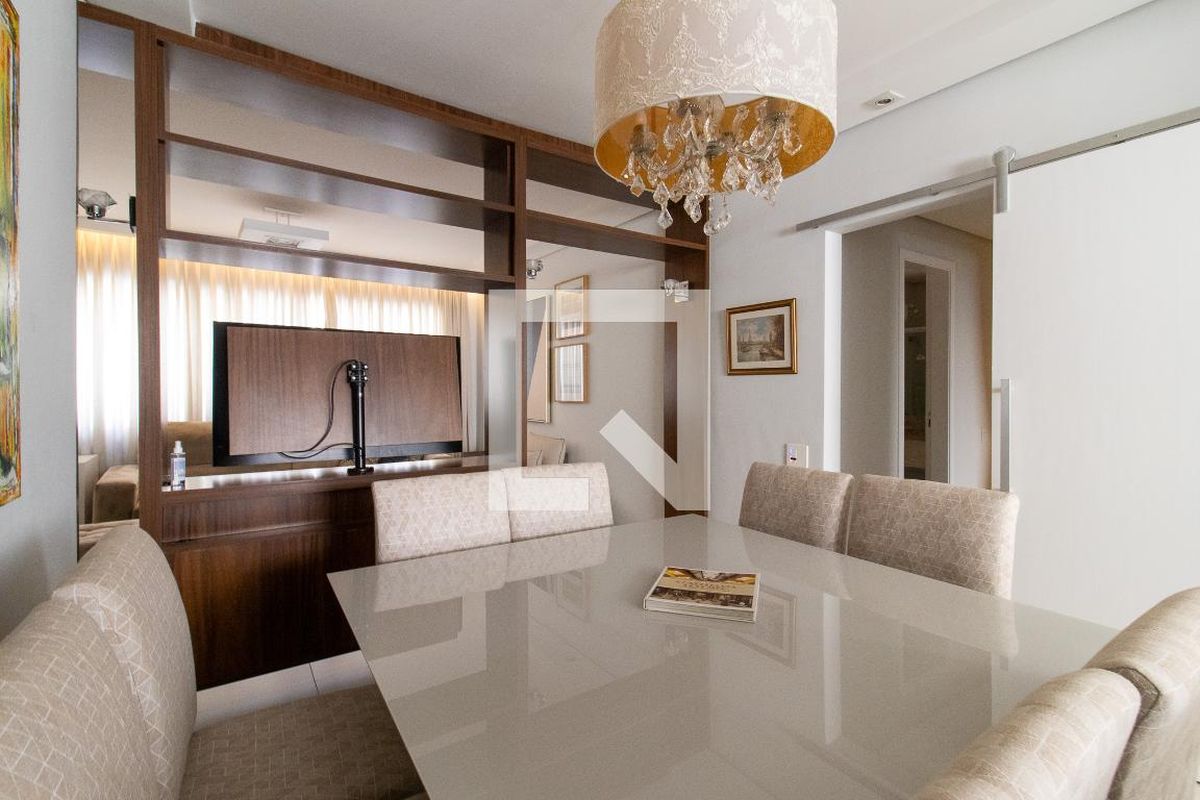 Apartamento à Venda - Cambuí, 2 Quartos,  105 m2 em , Campinas - sp | SoloBR