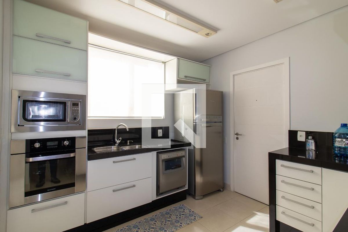 Apartamento à Venda - Cambuí, 2 Quartos,  105 m2 em , Campinas - sp | SoloBR