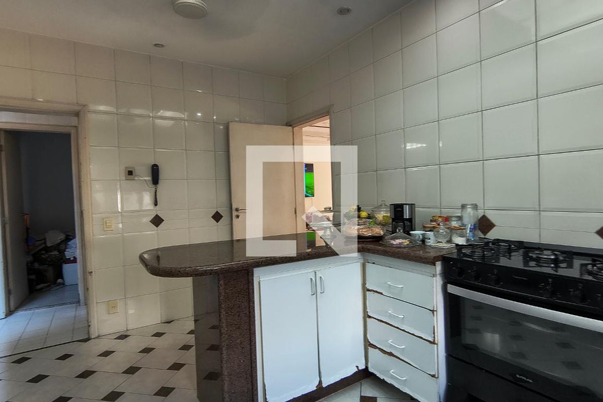 Casa, 3 quartos, 289 m² - Foto 44