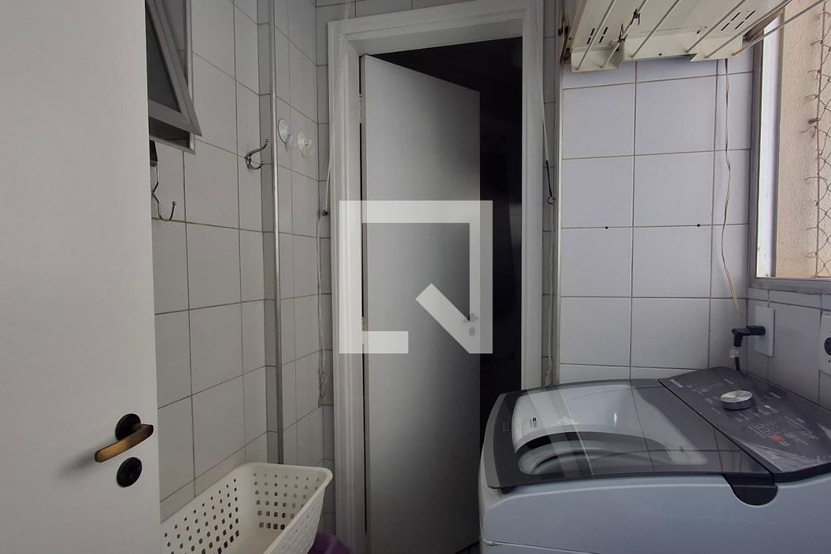 Apartamento à Venda - Mansões Santo Antônio, 3 Quartos,  75 m2 em , Campinas - sp | SoloBR