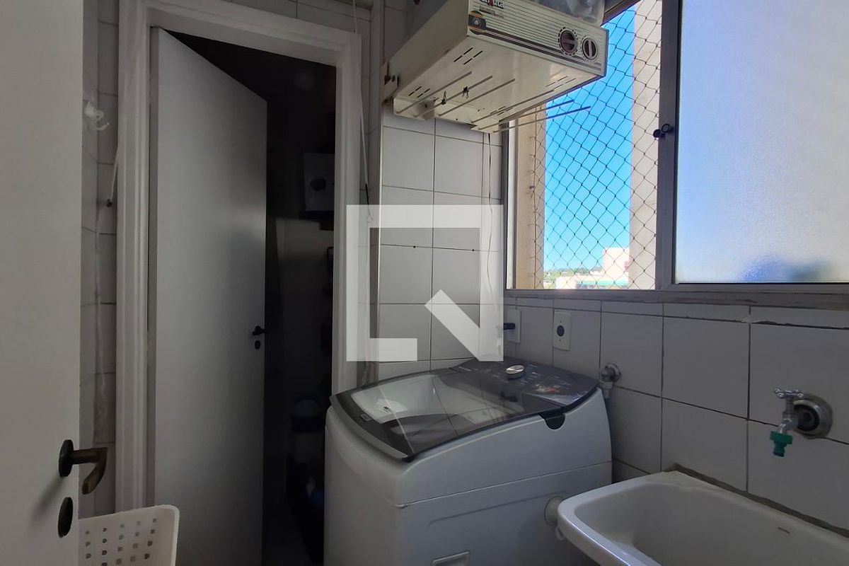 Apartamento à Venda - Mansões Santo Antônio, 3 Quartos,  75 m2 em , Campinas - sp | SoloBR